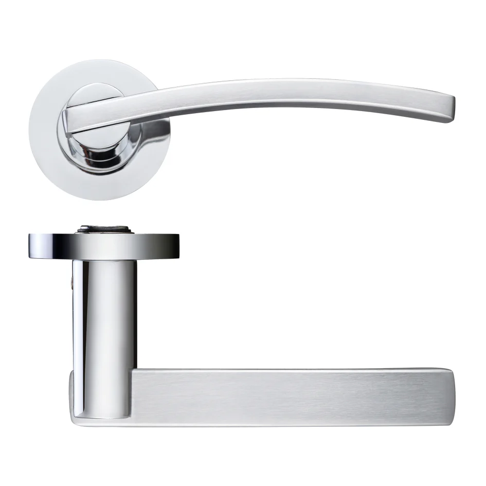 Adria Lever on Rround rose - Image 9