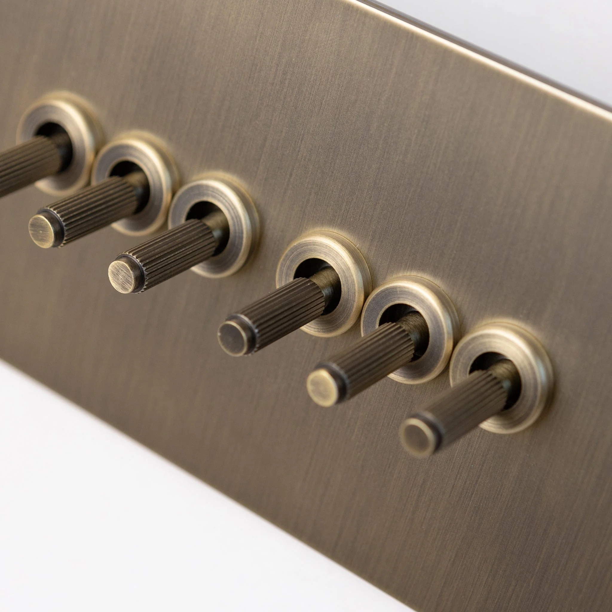 Brass Bee Antique Brass Knurled Switch — Single Dimmer - Image 48