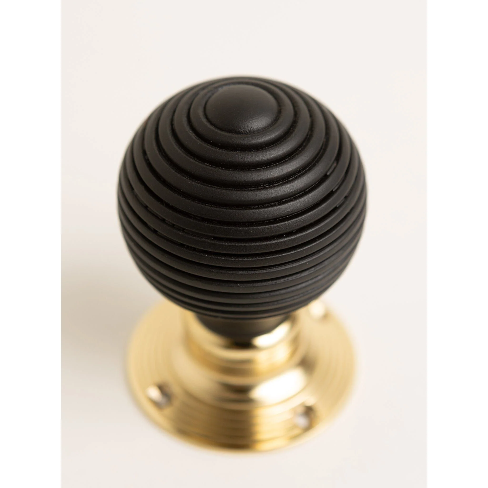 Beehive Door Knobs - Ebonised & Polished Brass (Pair) | Thumbturns & Latches - Image 3