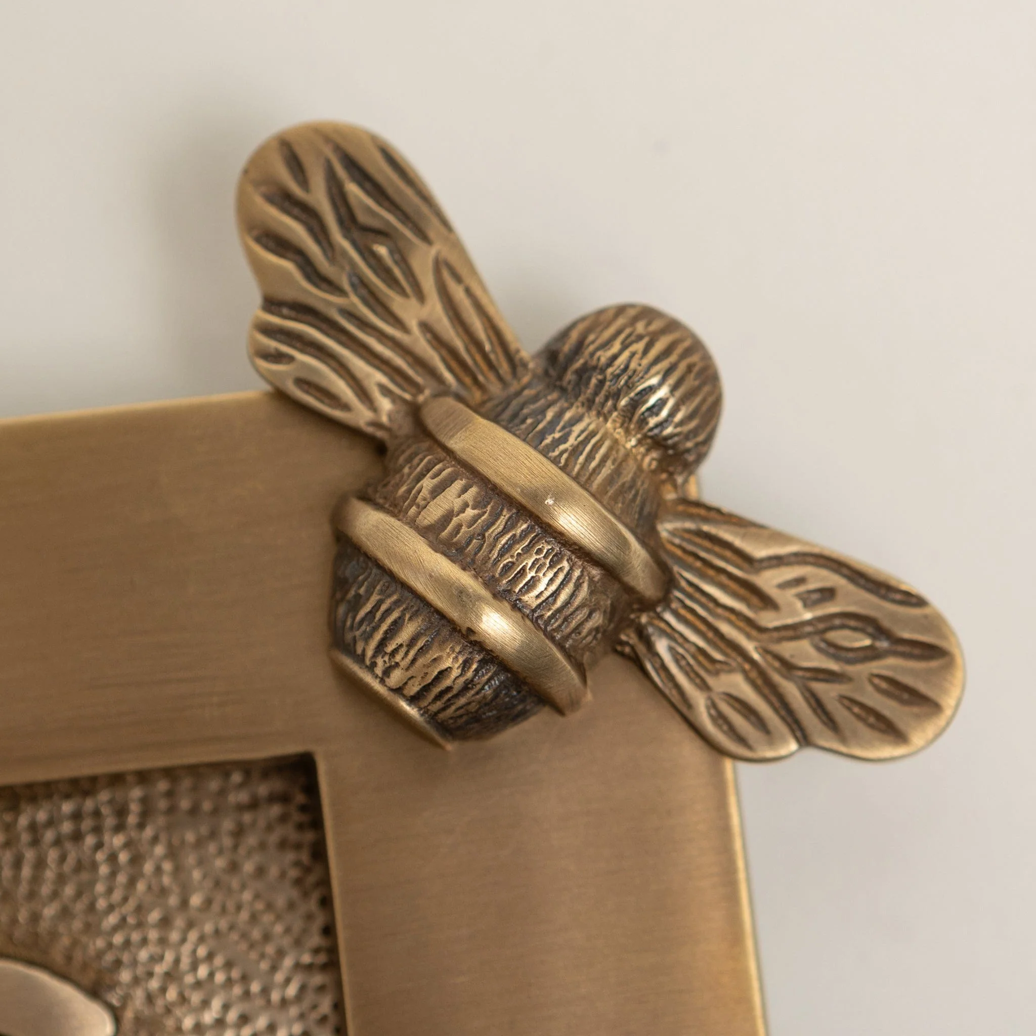 Brass bee Letterplate - Antique Brass - Image 3