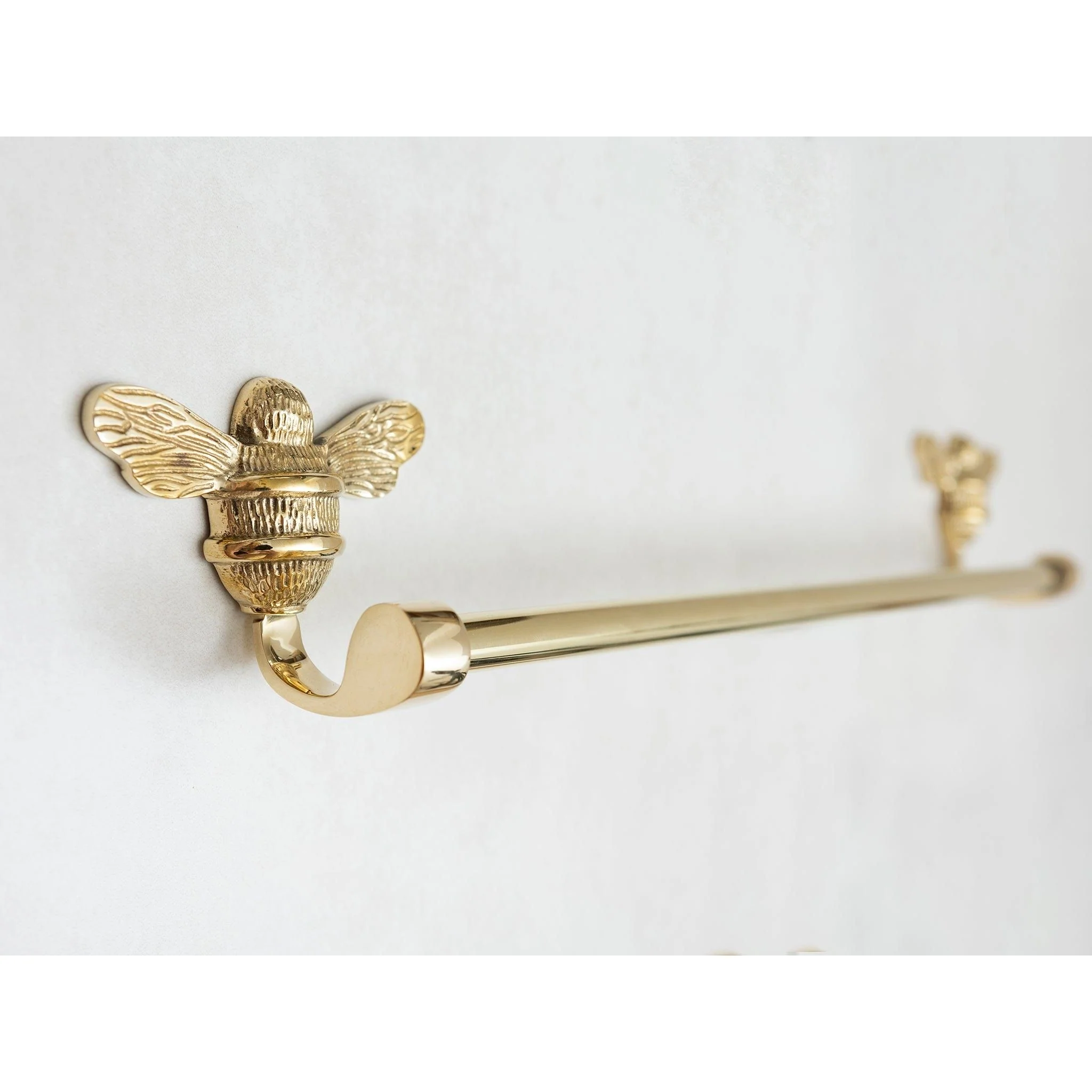 Brass bee Towel Rail with Bee - Image 9