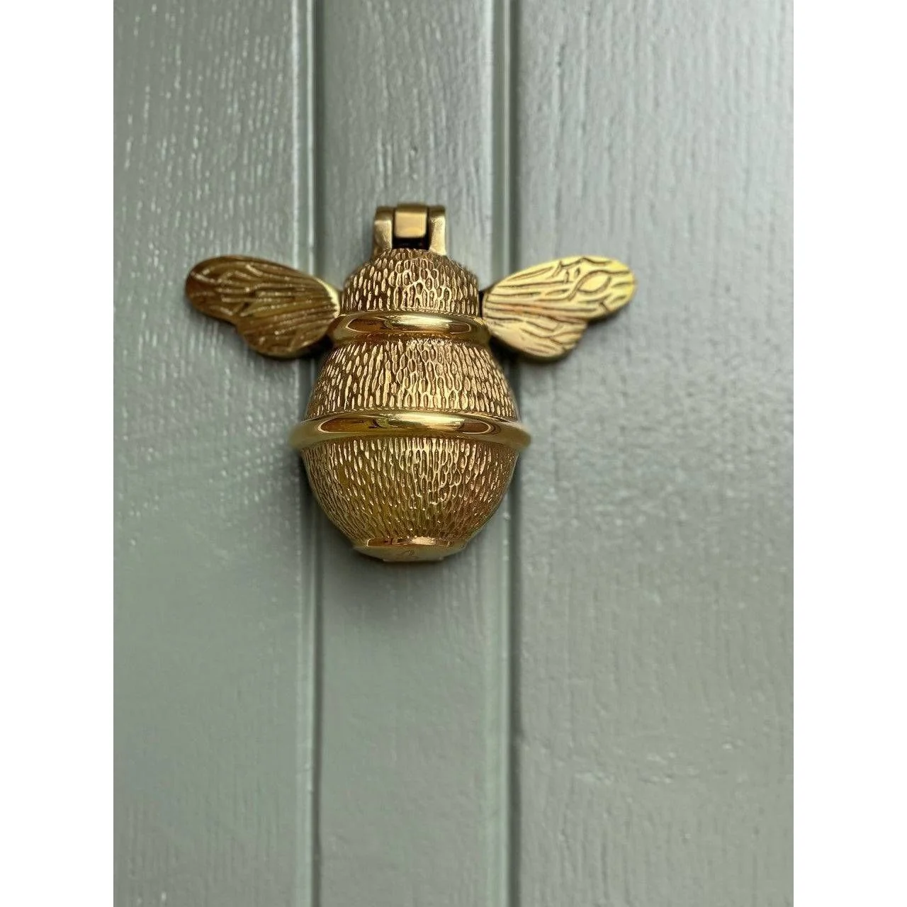 Brass Bumble Bee Door Knocker - Brass Finish - Image 5