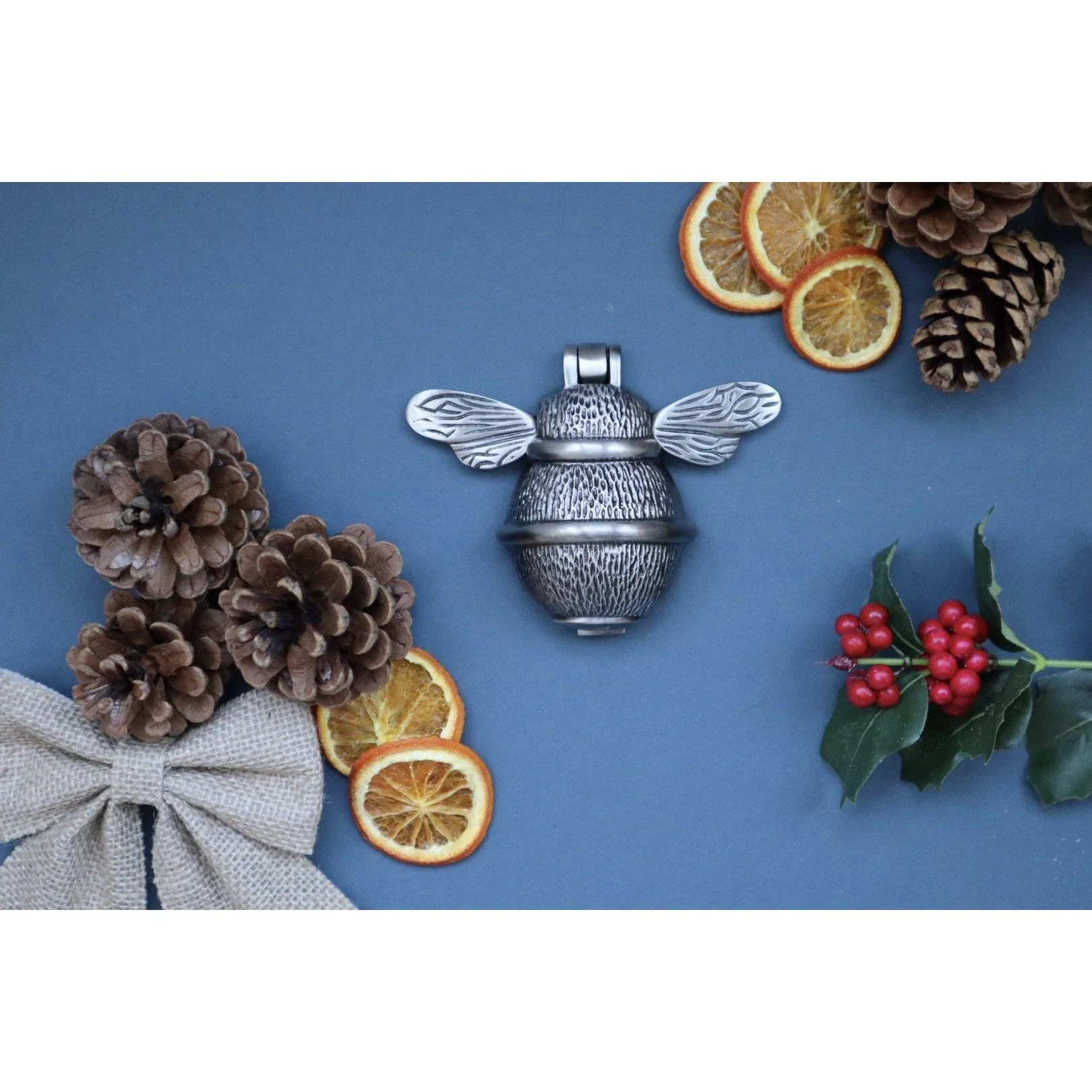 Brass Bumble Bee Door Knocker - Pewter Finish - Image 5
