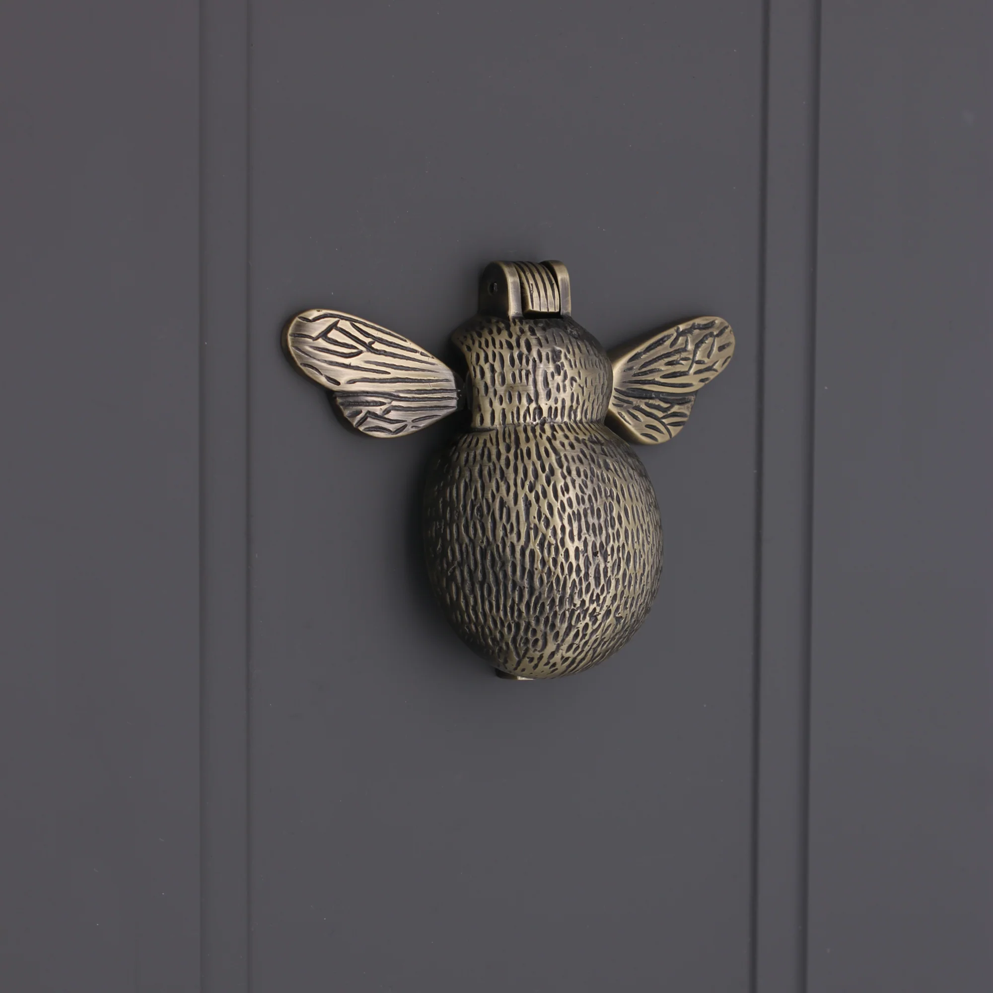 Bumble Bee Door Knocker - Image 21