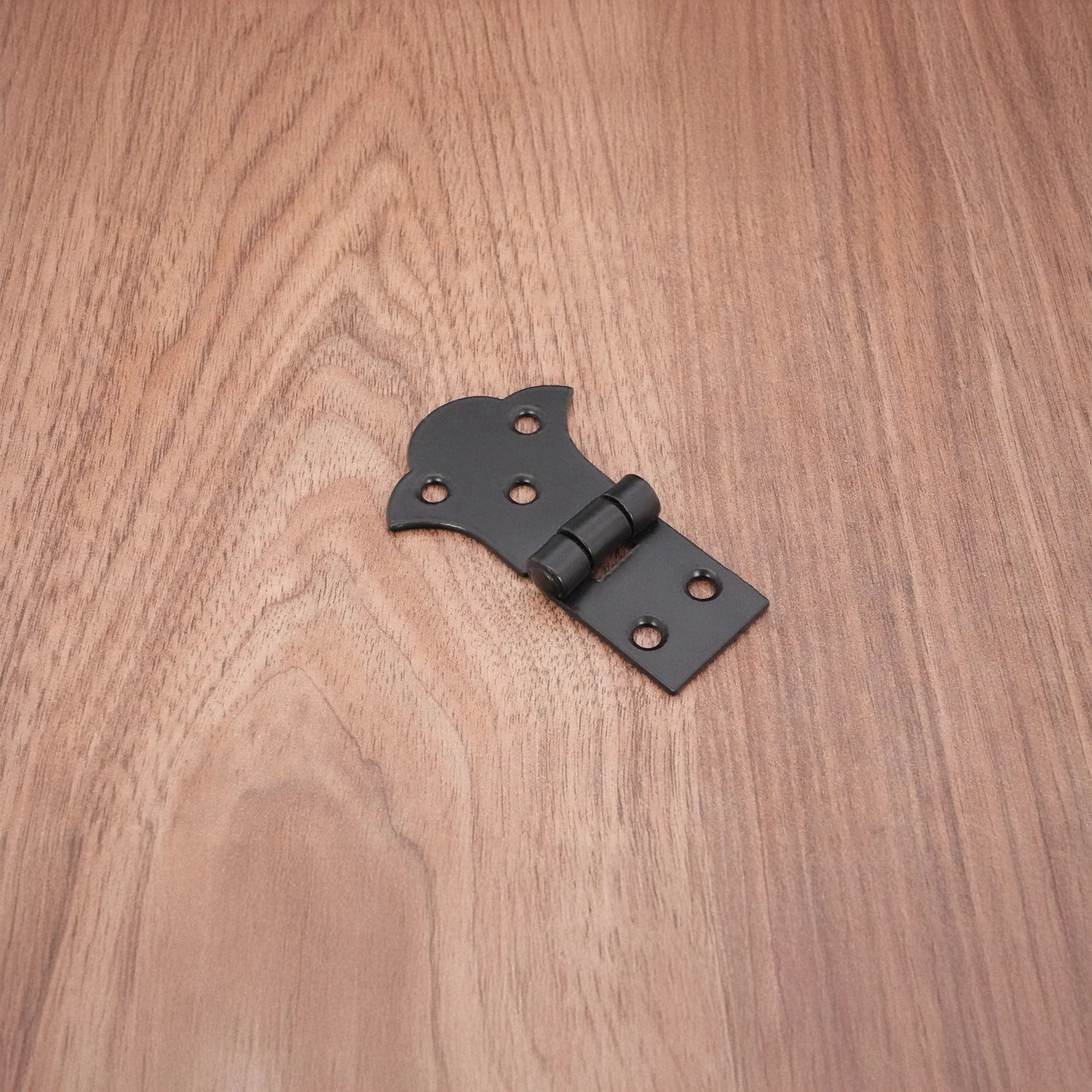 Butterfly Unequal Decorative Hinge - Image 3