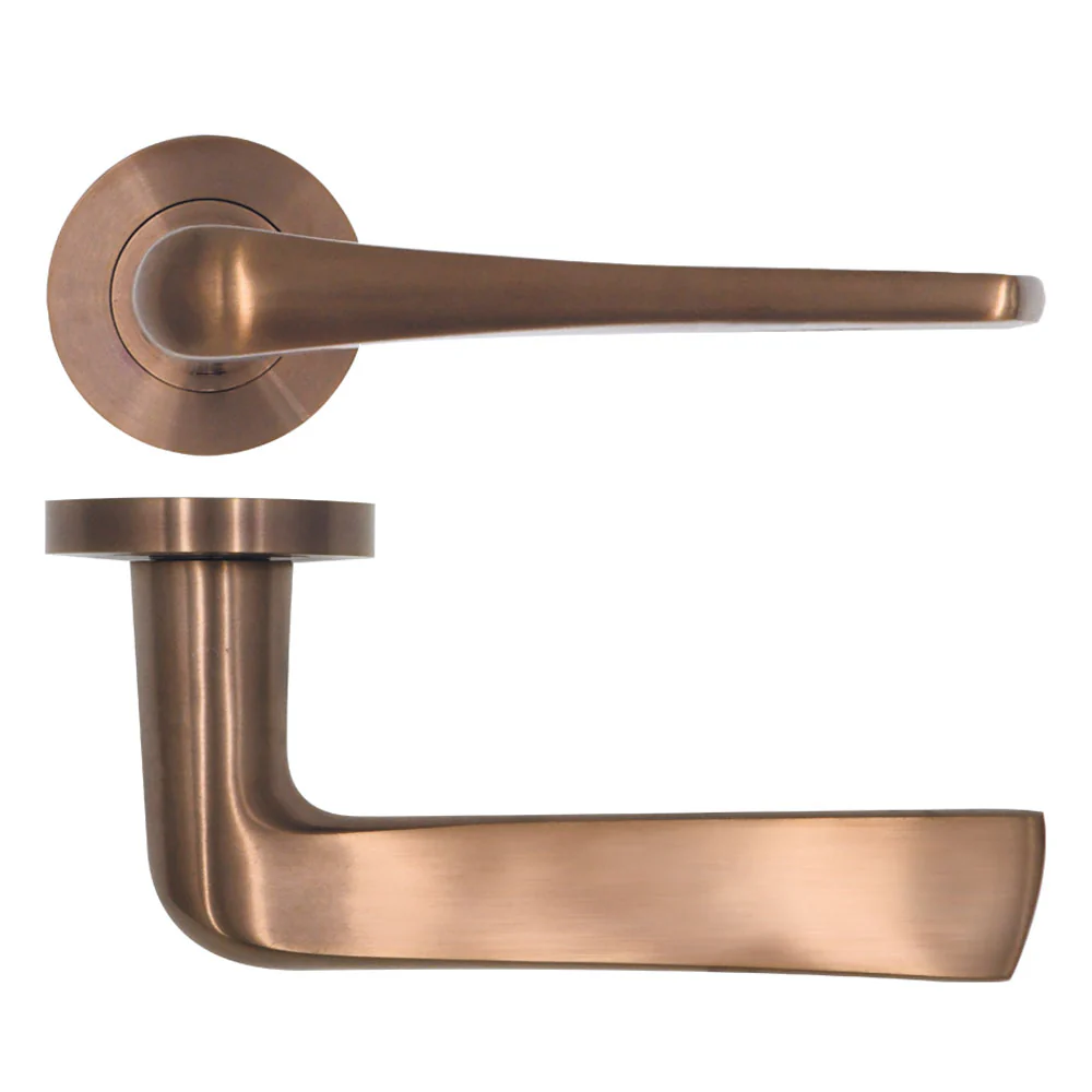 Como Lever on Round Rose - Image 3