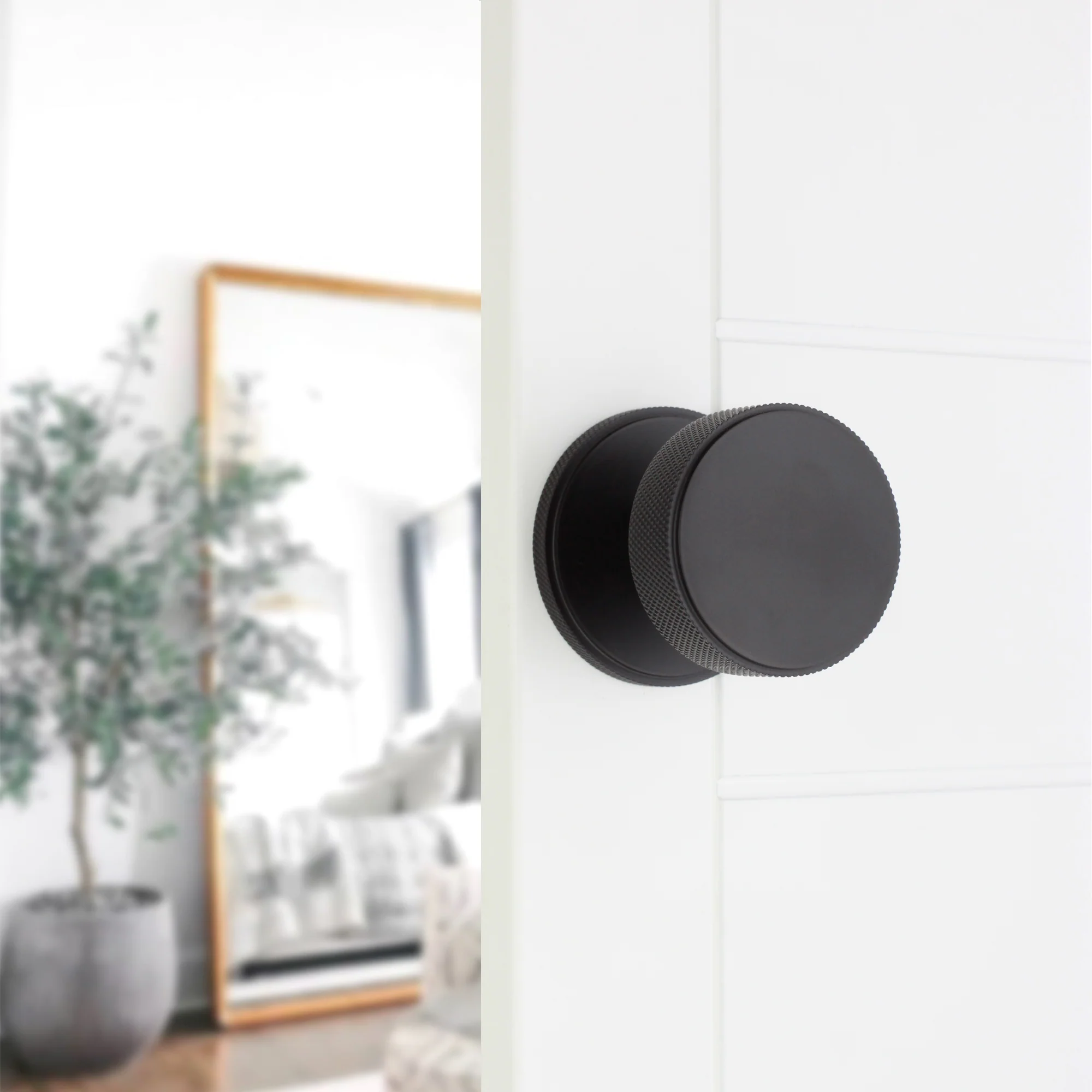Connaught Knurled Door Knob - Image 5