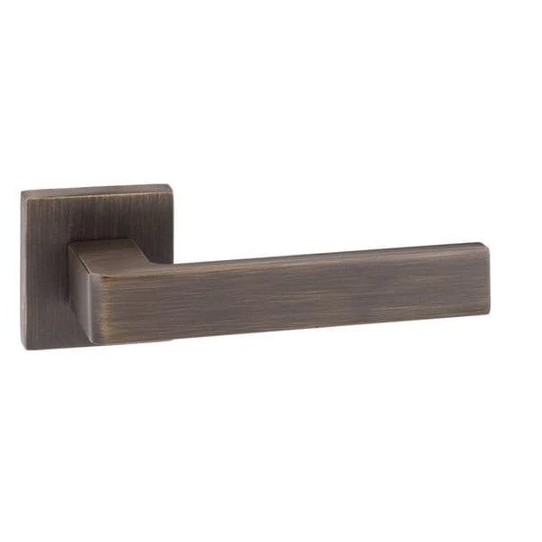 Forme Asti Designer Lever on Minimal Square Rose - Image 4