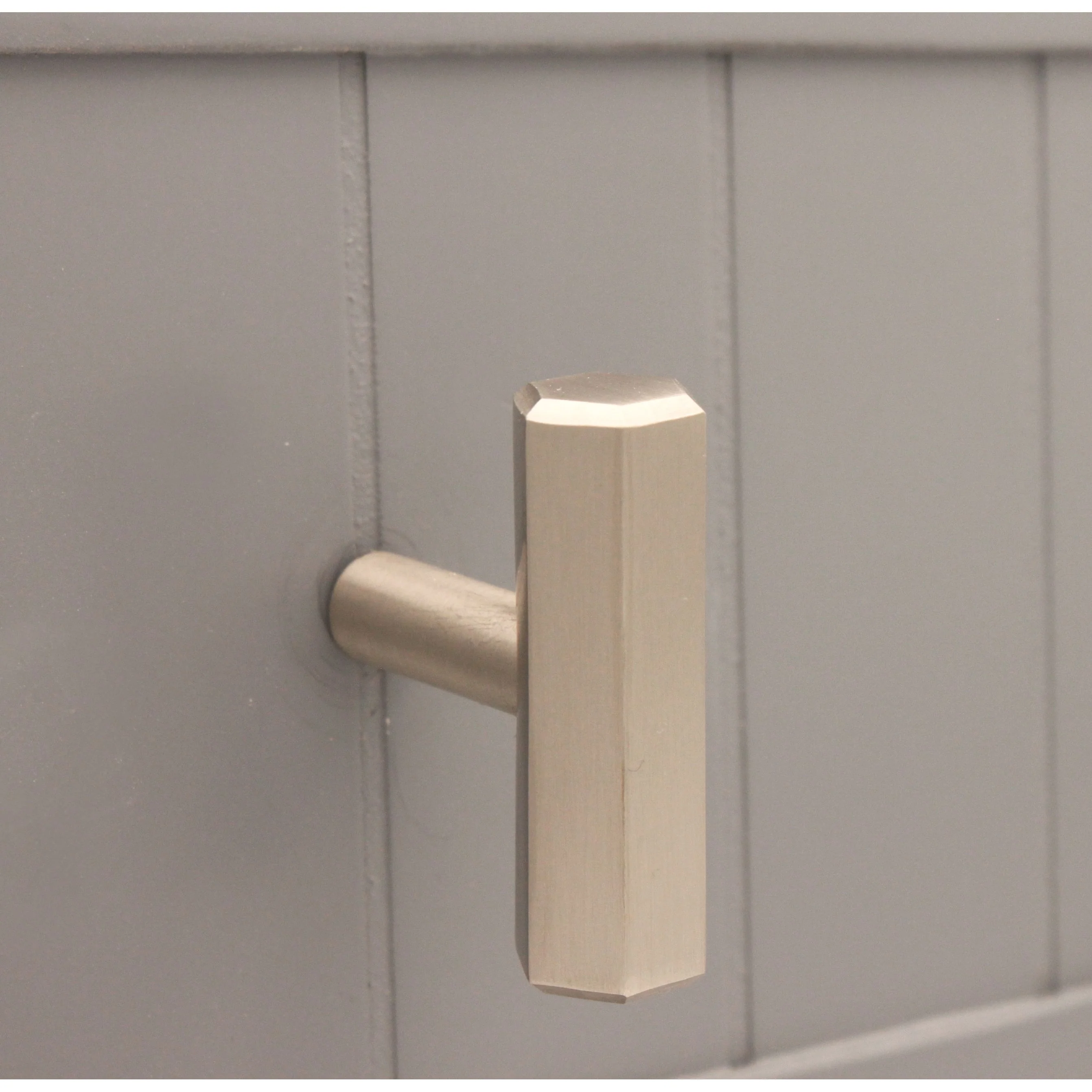 Hexagonal T bar Cupboard Pull - Image 4
