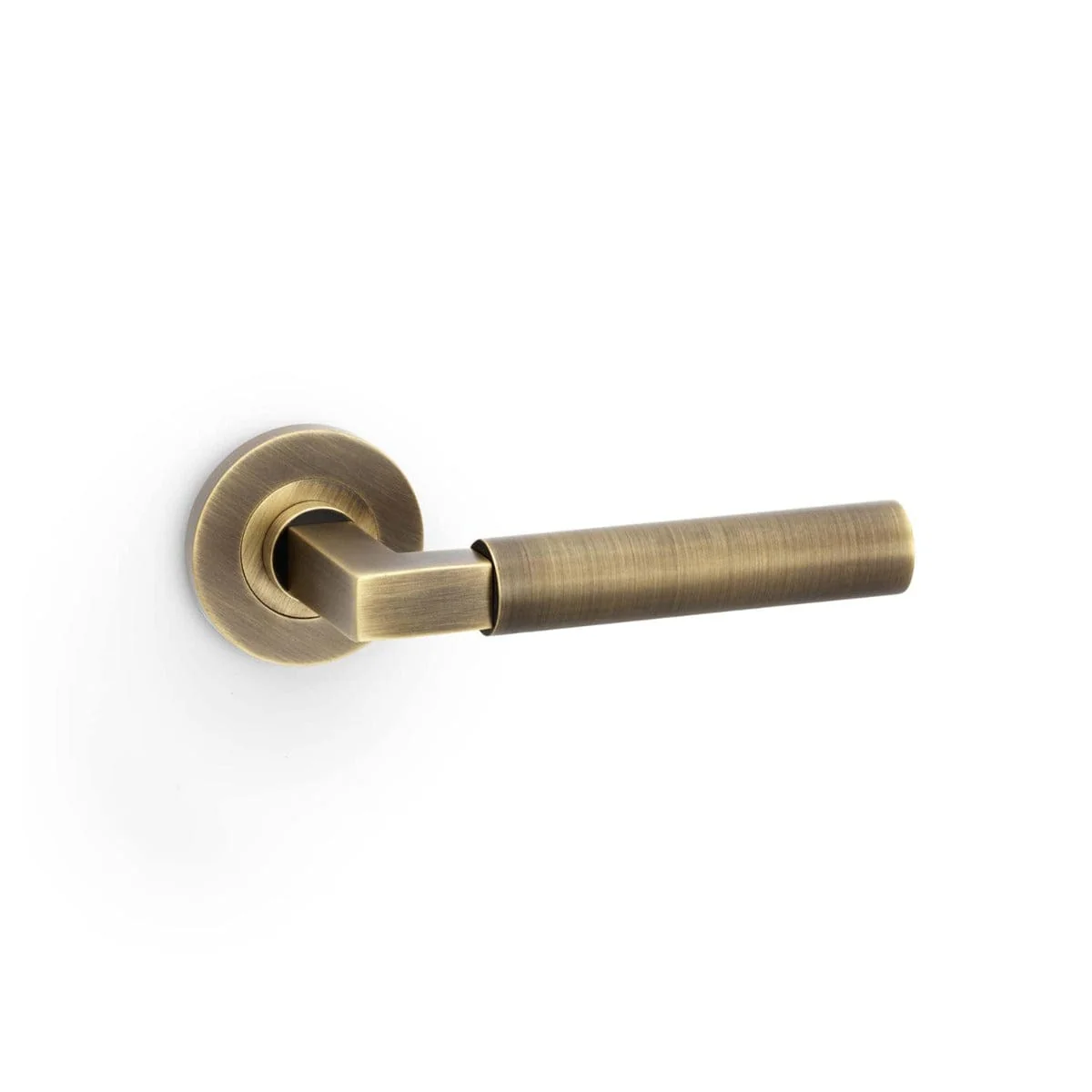 Plain Hurricane Lever on Round Rose - Image 4