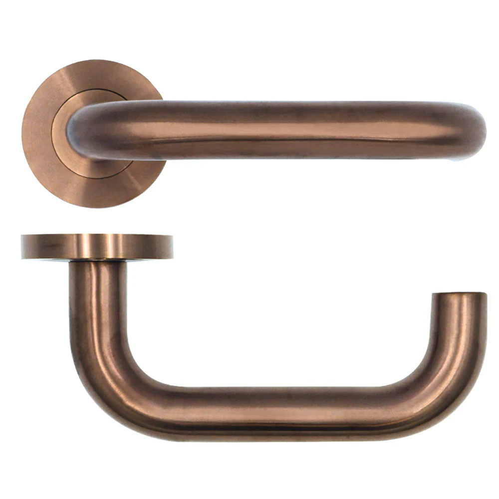 Maggiore Lever on Round Rose - Image 10