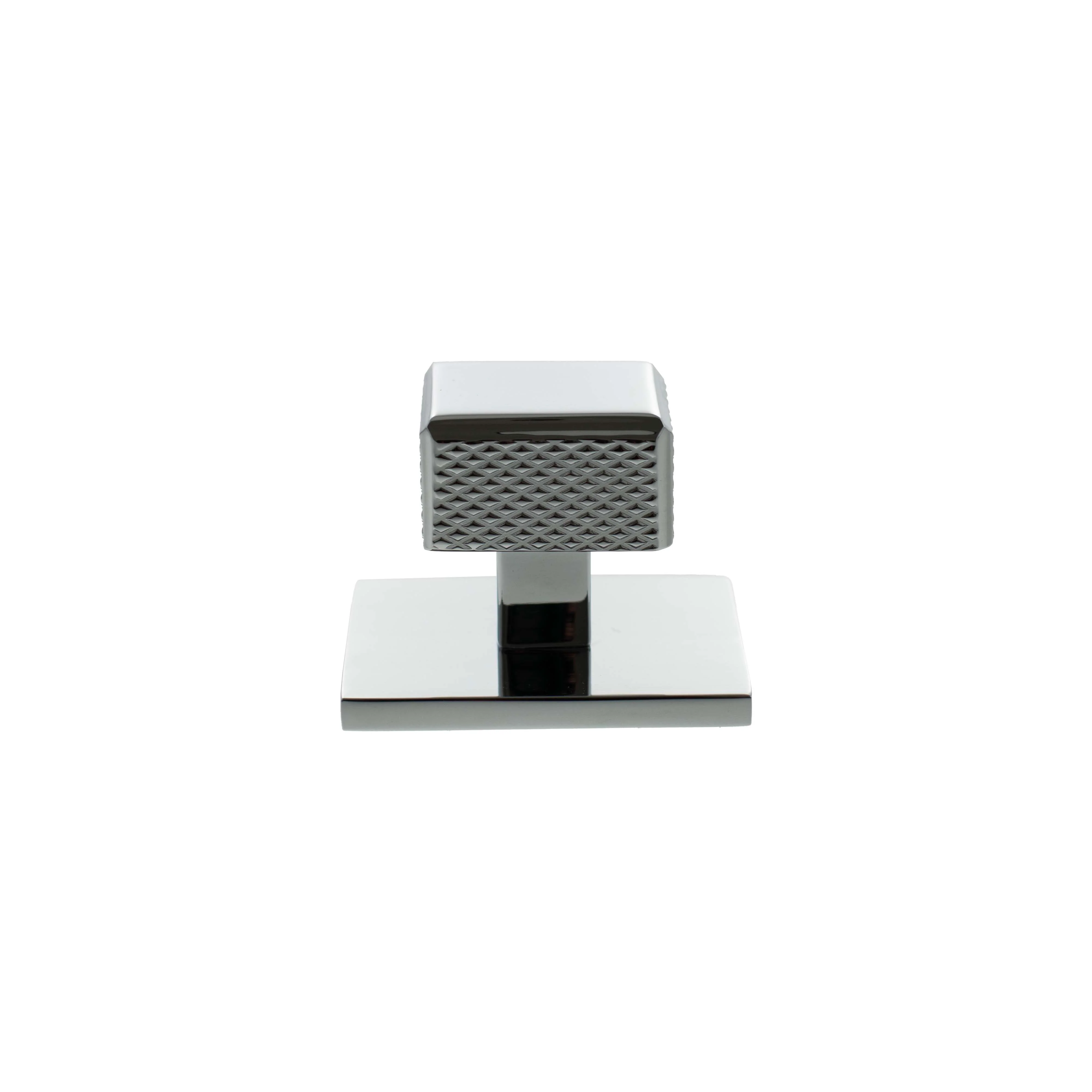 Millhouse Brass Eiffel Knurled Square Cabinet Knob Handle on Backplate - Image 4