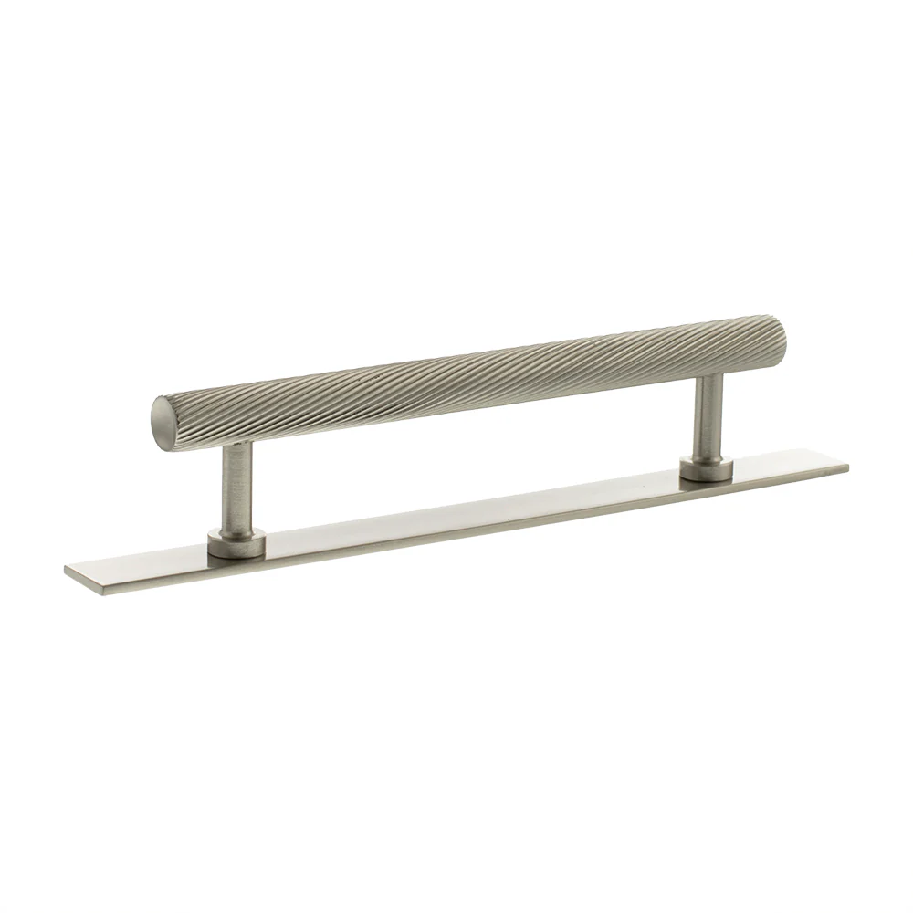 Millhouse Brass Paddington Spiral T-Bar Cabinet Pull Handle on Backplate 128mm - Image 2