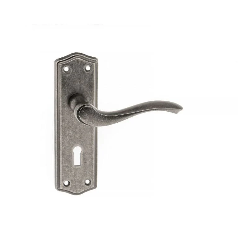 Old English Warwick Key Lever Door Handle on Backplate - Image 5