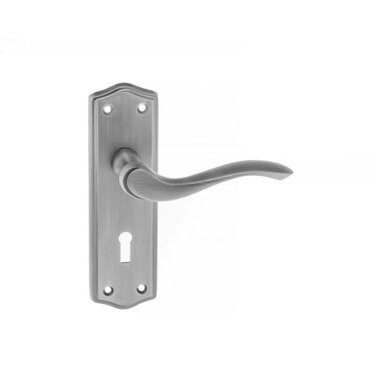 Old English Warwick Key Lever Door Handle on Backplate - Image 7
