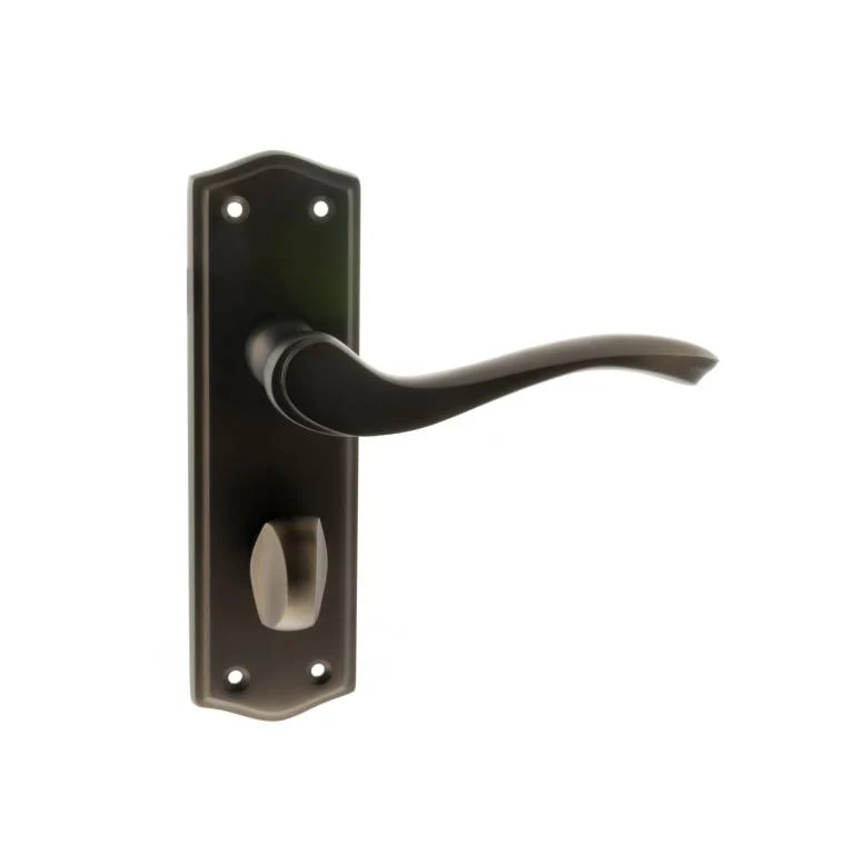 Old English Warwick WC Lever Door Handle on Backplate - Image 2