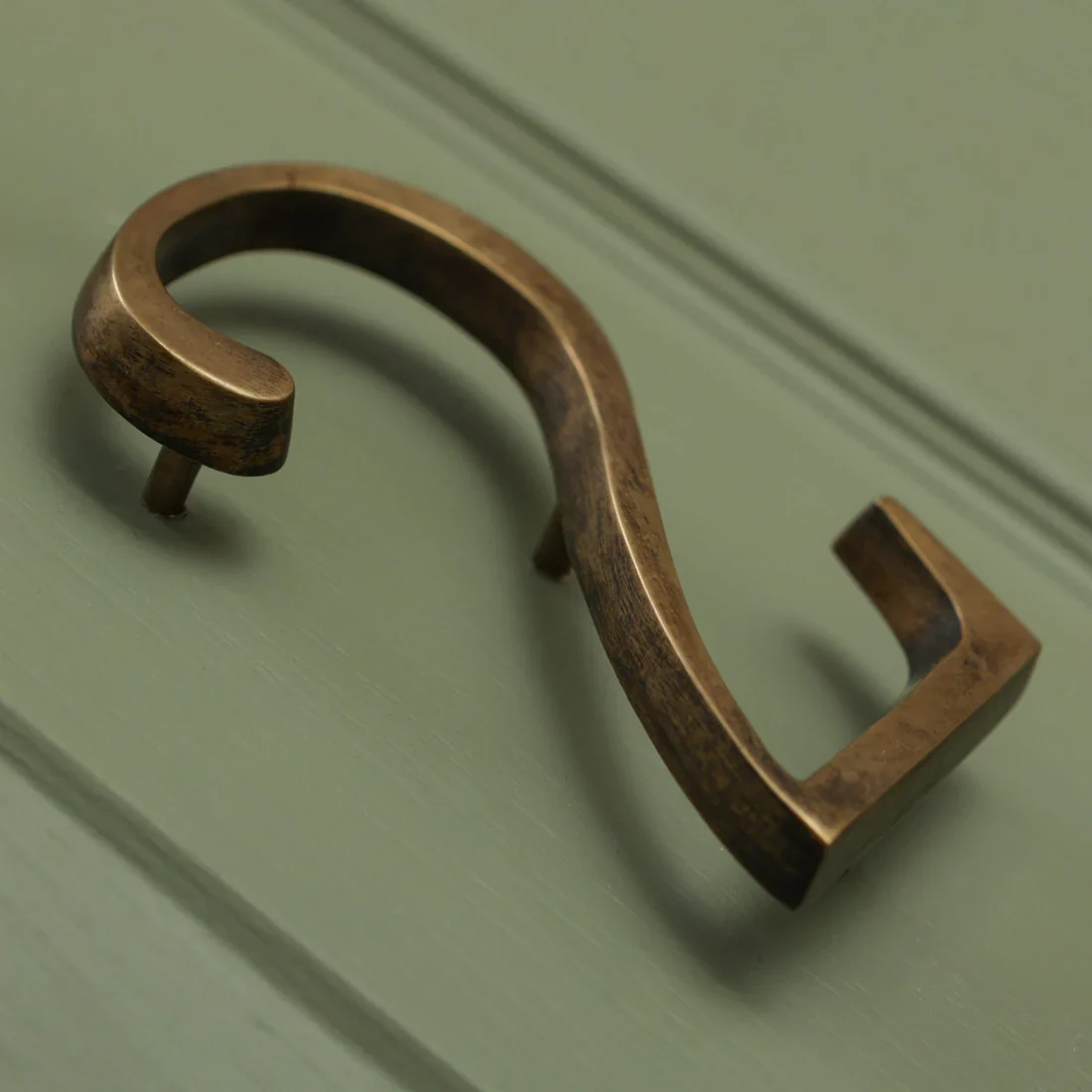 Brass Bee Floating House Number 5 — Heritage Finish - Image 23