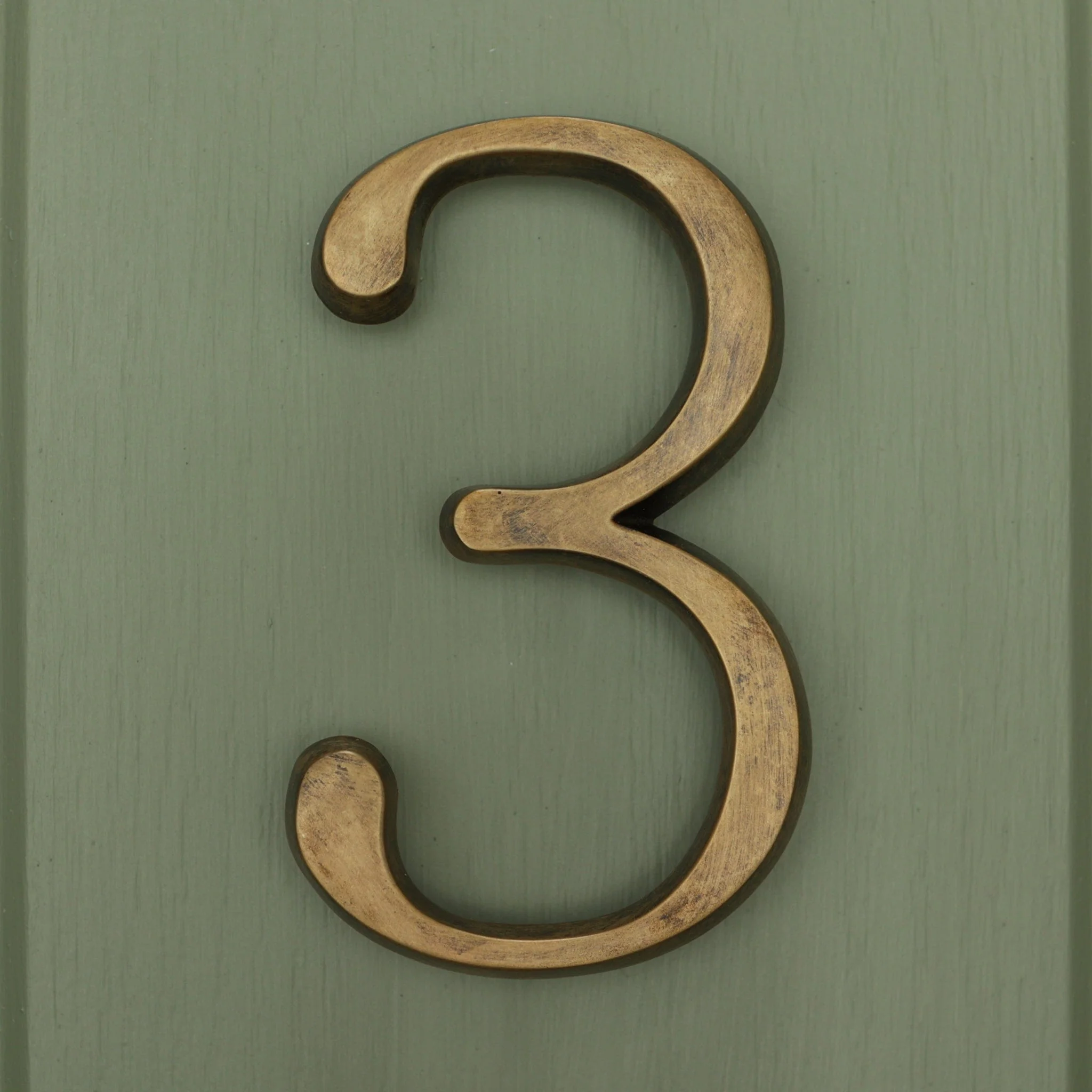 Brass Bee Floating House Number 5 — Heritage Finish - Image 9