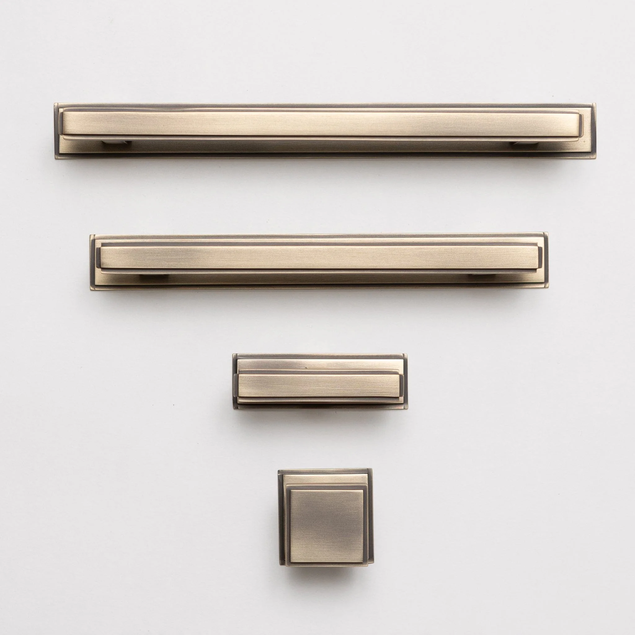 Solid Brass Art Deco Kitchen Pull Handles & Knobs with Backplates - Antique Brass Finish - Image 2