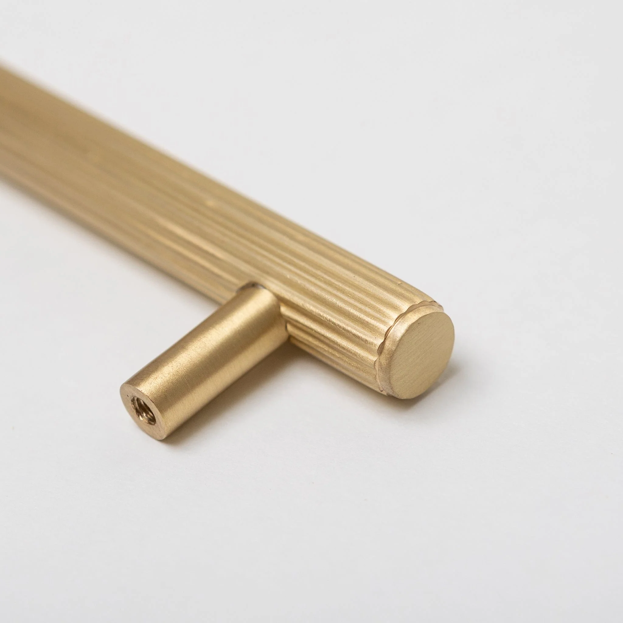 Solid Brass Straight Knurled Kitchen Pull Handles & Knobs - Satin Brass Finish - Image 6