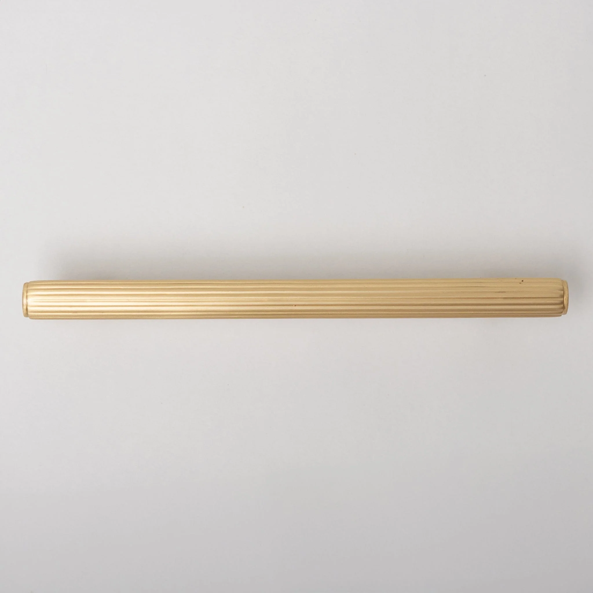 Solid Brass Straight Knurled Kitchen Pull Handles & Knobs - Satin Brass Finish - Image 8