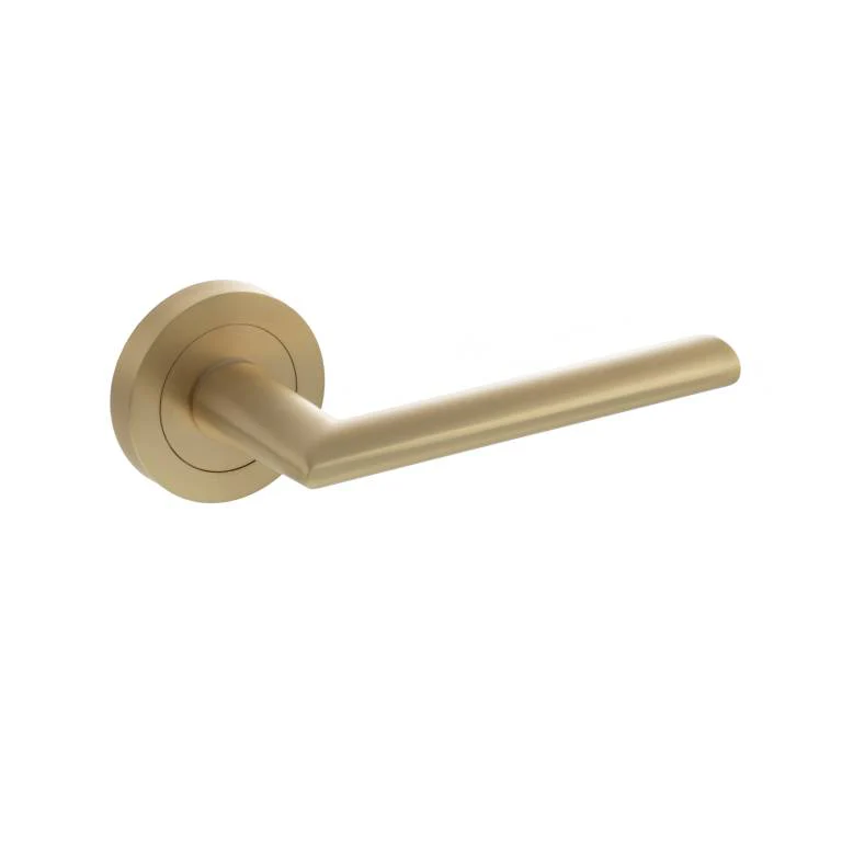 STATUS Alabama Lever Door Handle on Round Rose - Image 3