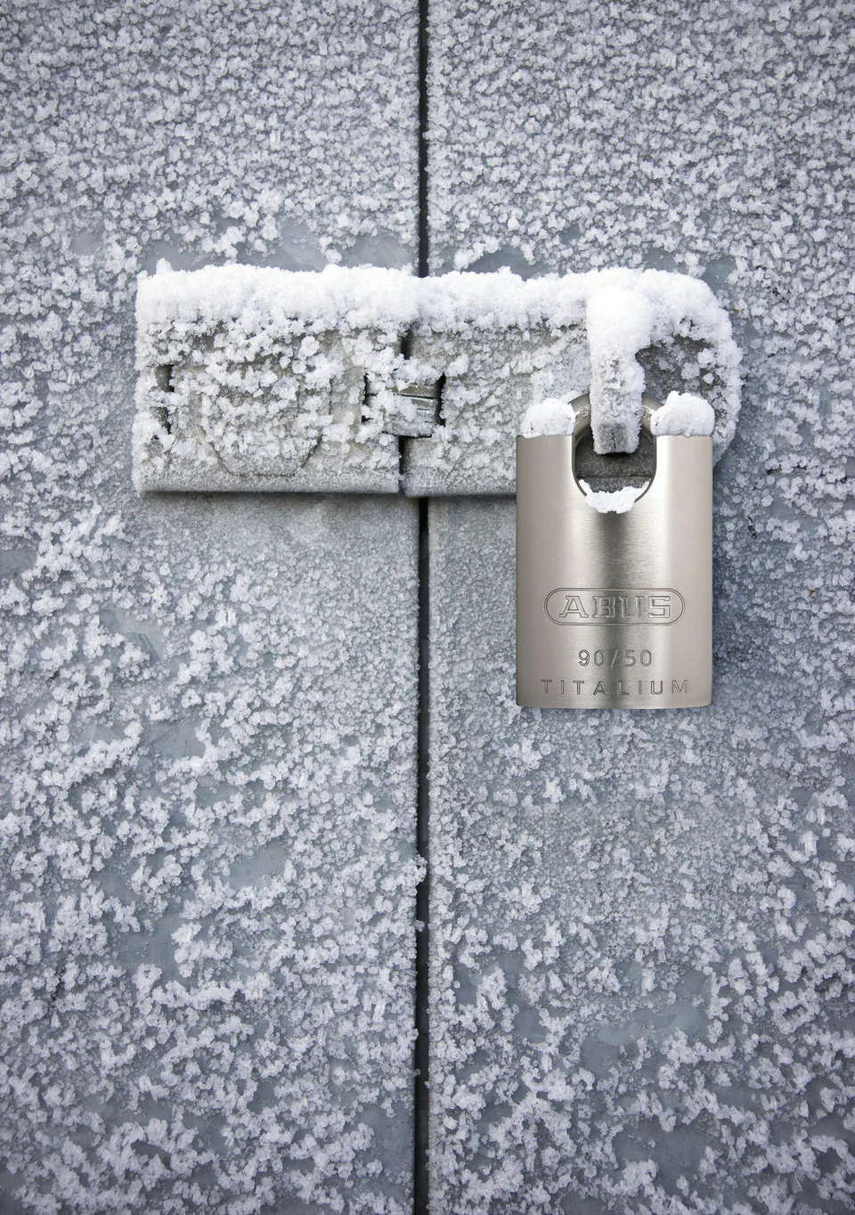 TITALIUM™ 90RK Series – Lightweight Closed Shackle Padlock - Image 2