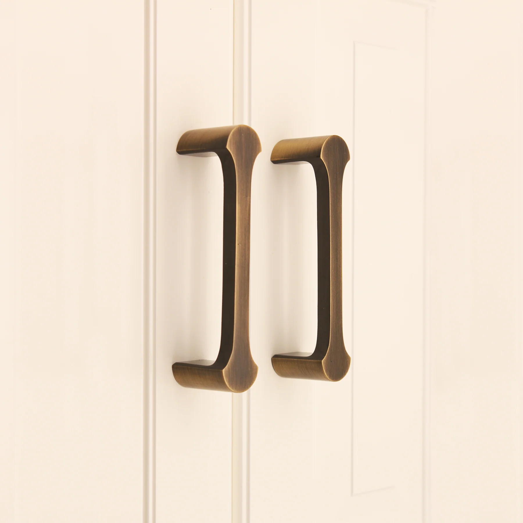 Tulip Cabinet Handle - Image 14