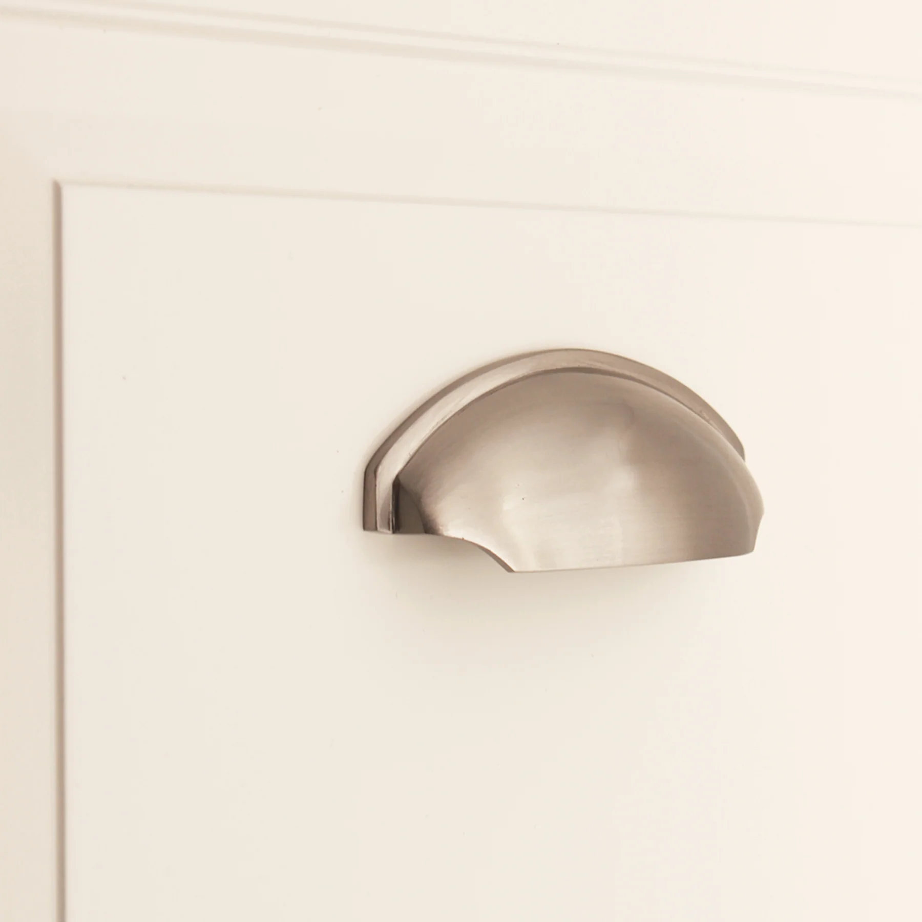 Tulip Cup Drawer Pull - Image 12