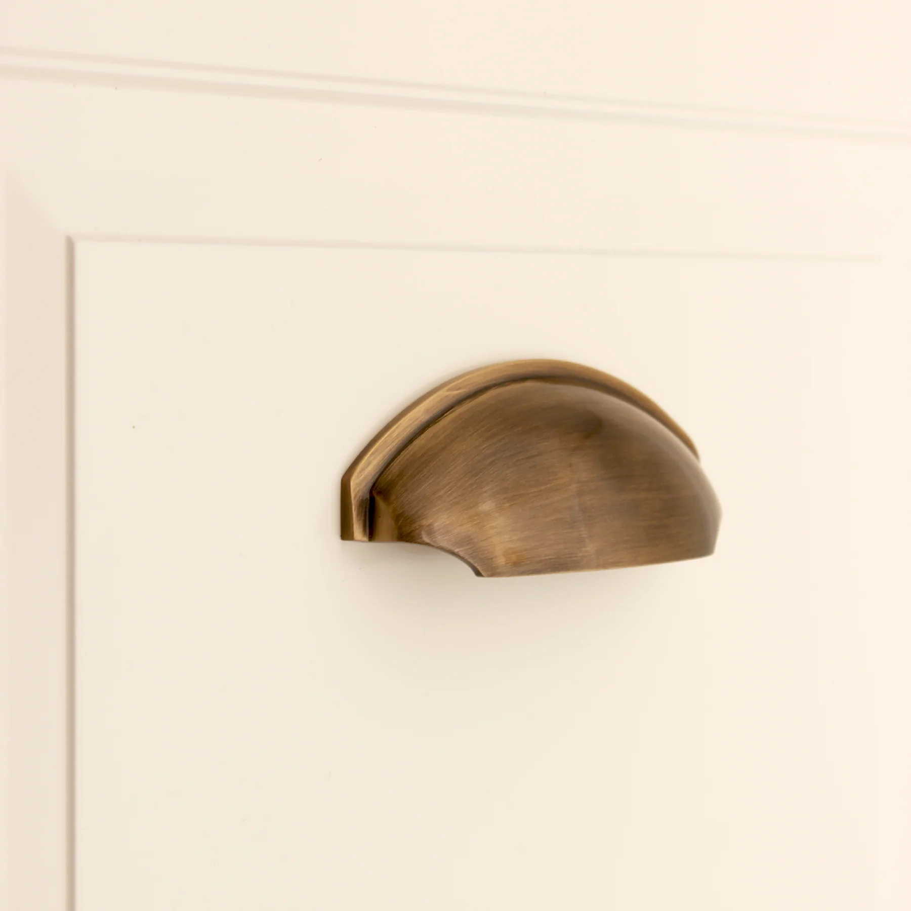 Tulip Cup Drawer Pull - Image 18